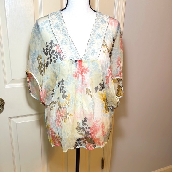Paul & Joe Tops - Paul & Joe Boho Silk Chiffon Floral Short Sleeve Blouse size L